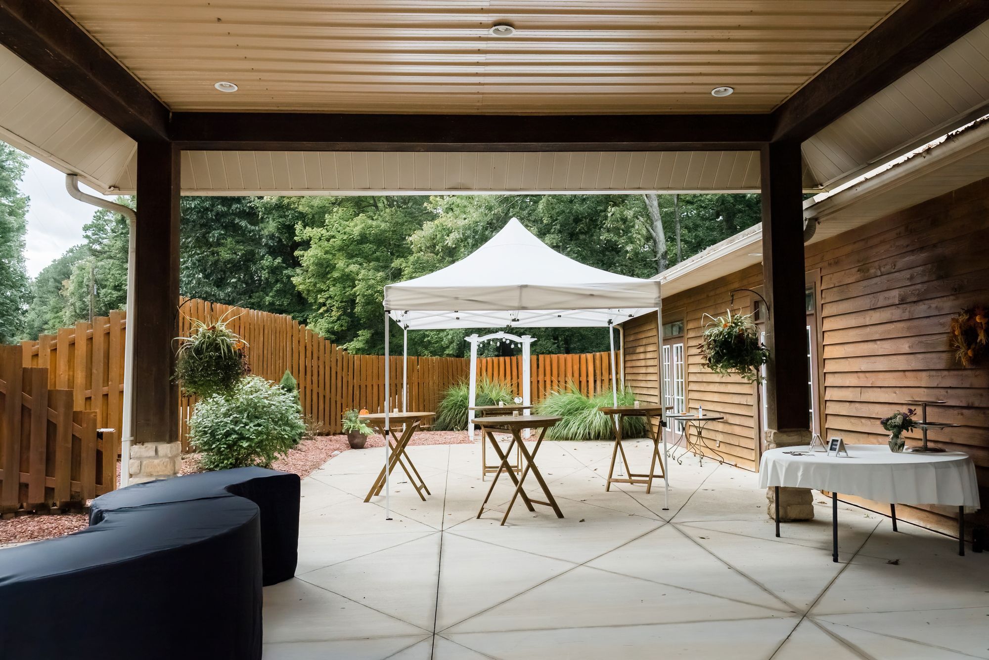 10' x 10' Frame Tent 10' x 10' Frame Tent